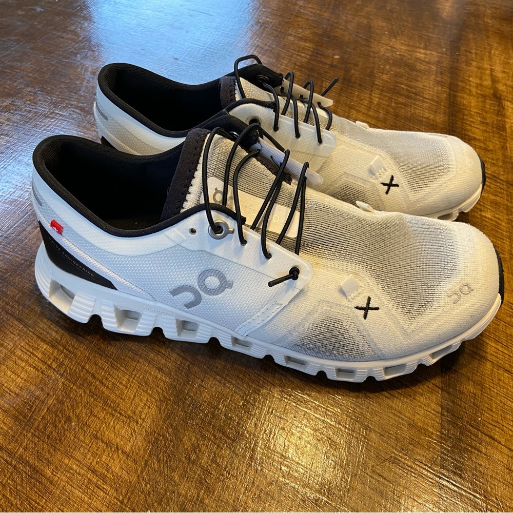 On cloud x 3 white/black